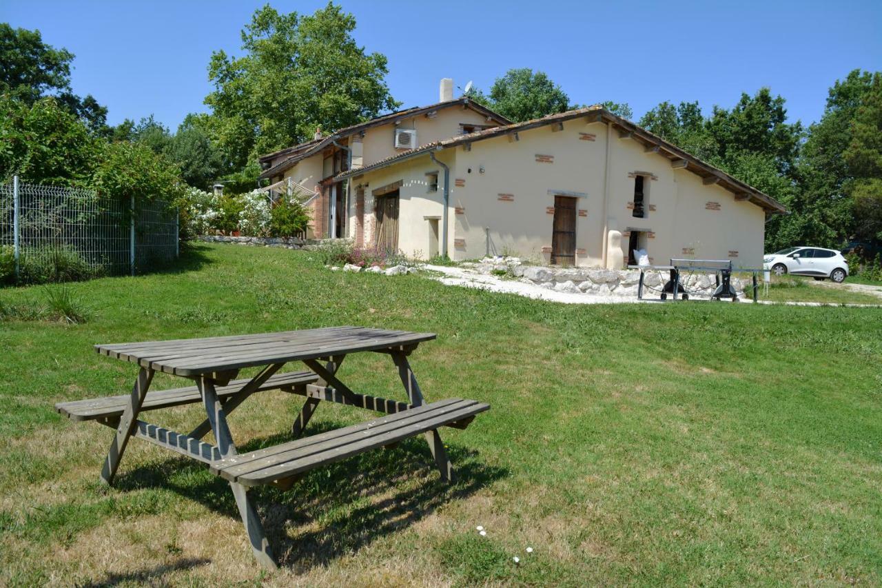Gite Bois Et Senteurs Lafrancaise Luaran gambar